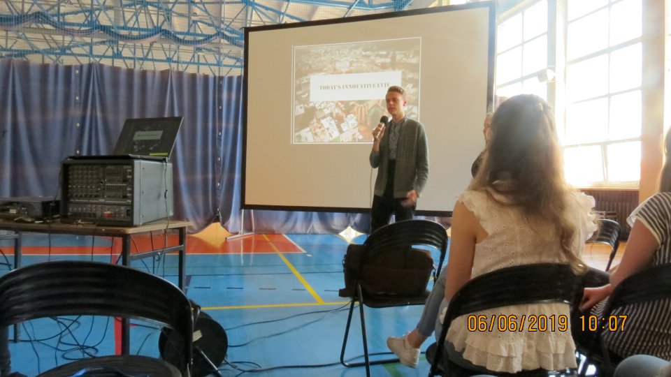 Презентація, як результат творчих і наукових досліджень, від кожної команди (Львів-майбутній)