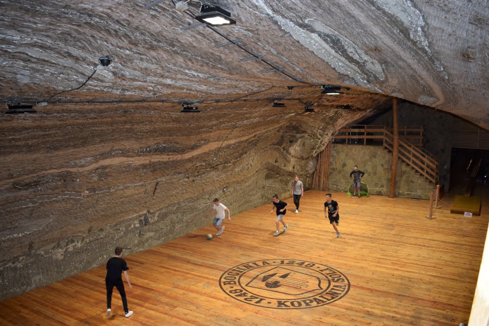 Невелика перерва - Товариський матч з міні-футболу у Бохенський соляній копальні